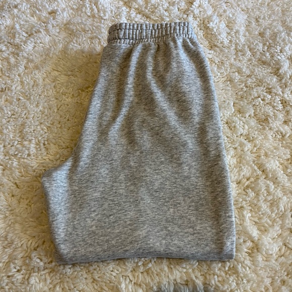 Fabletics Sweatpants - Picture 2 of 4